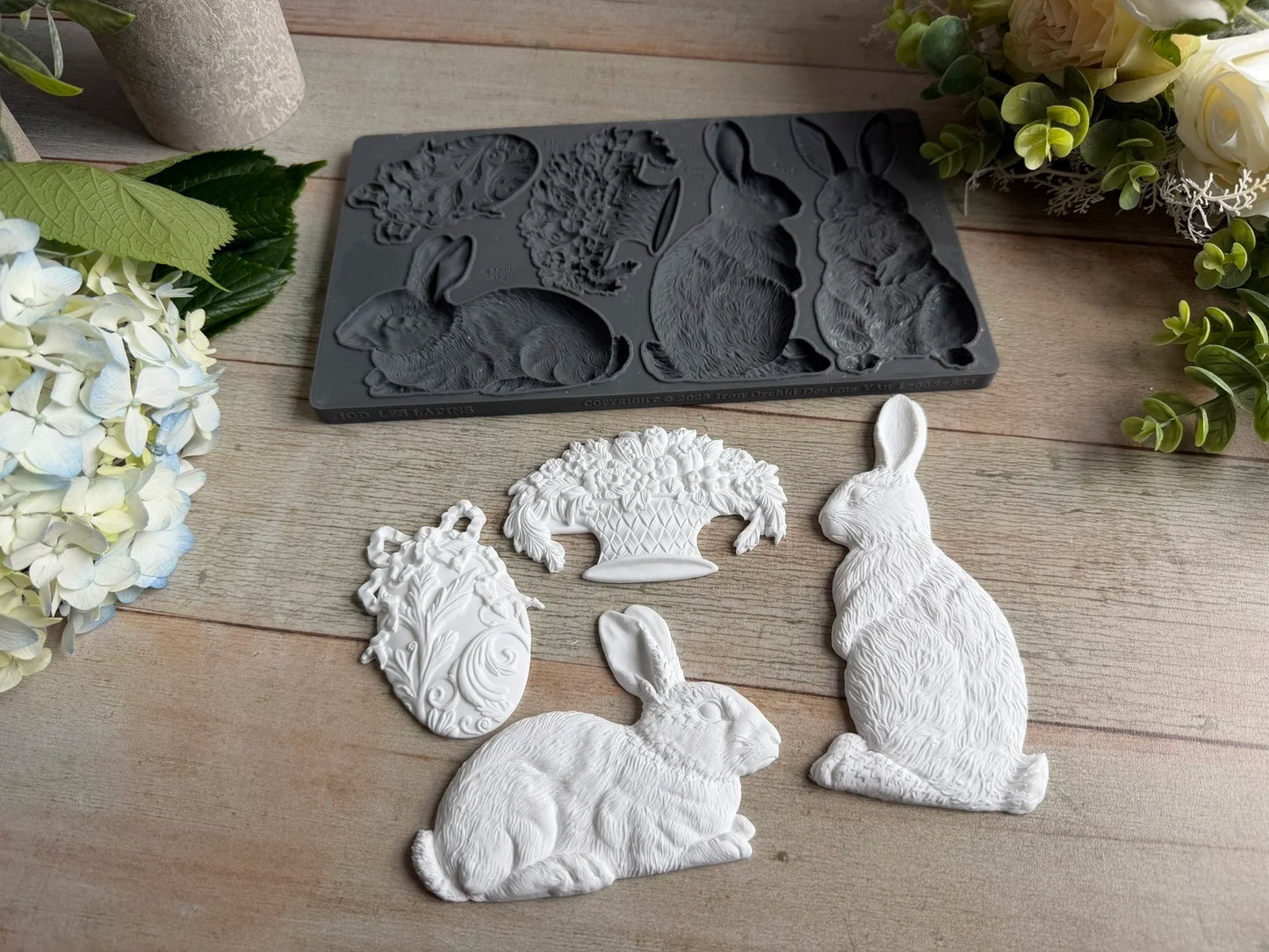 Les Lapins mold rabbit bunny mold