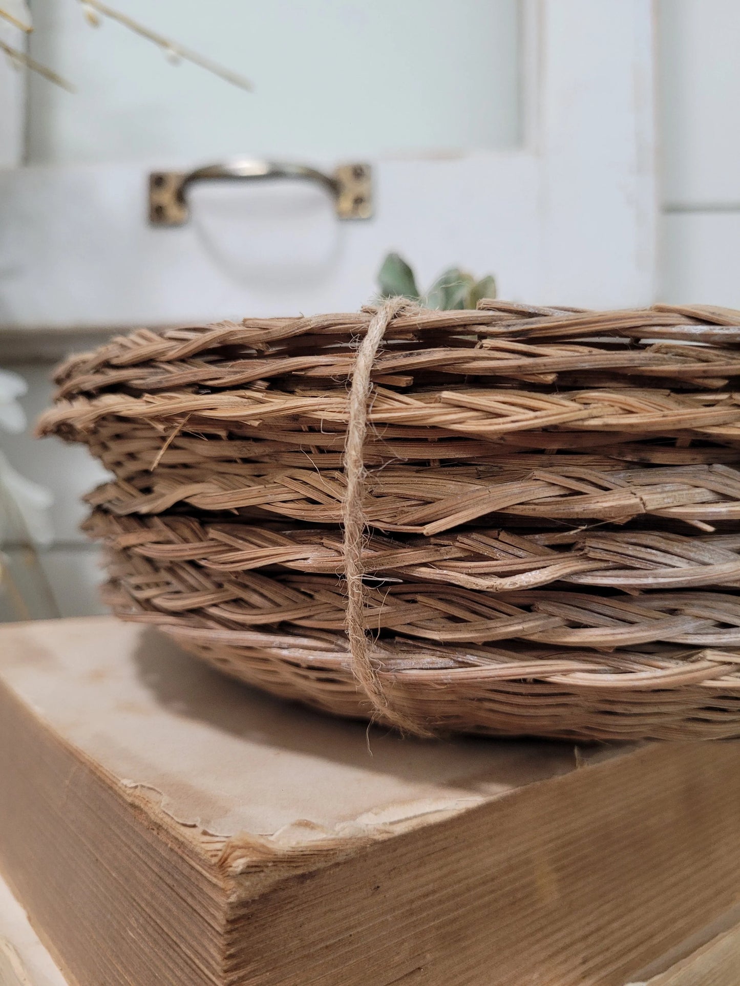 stack of 6 round baskets