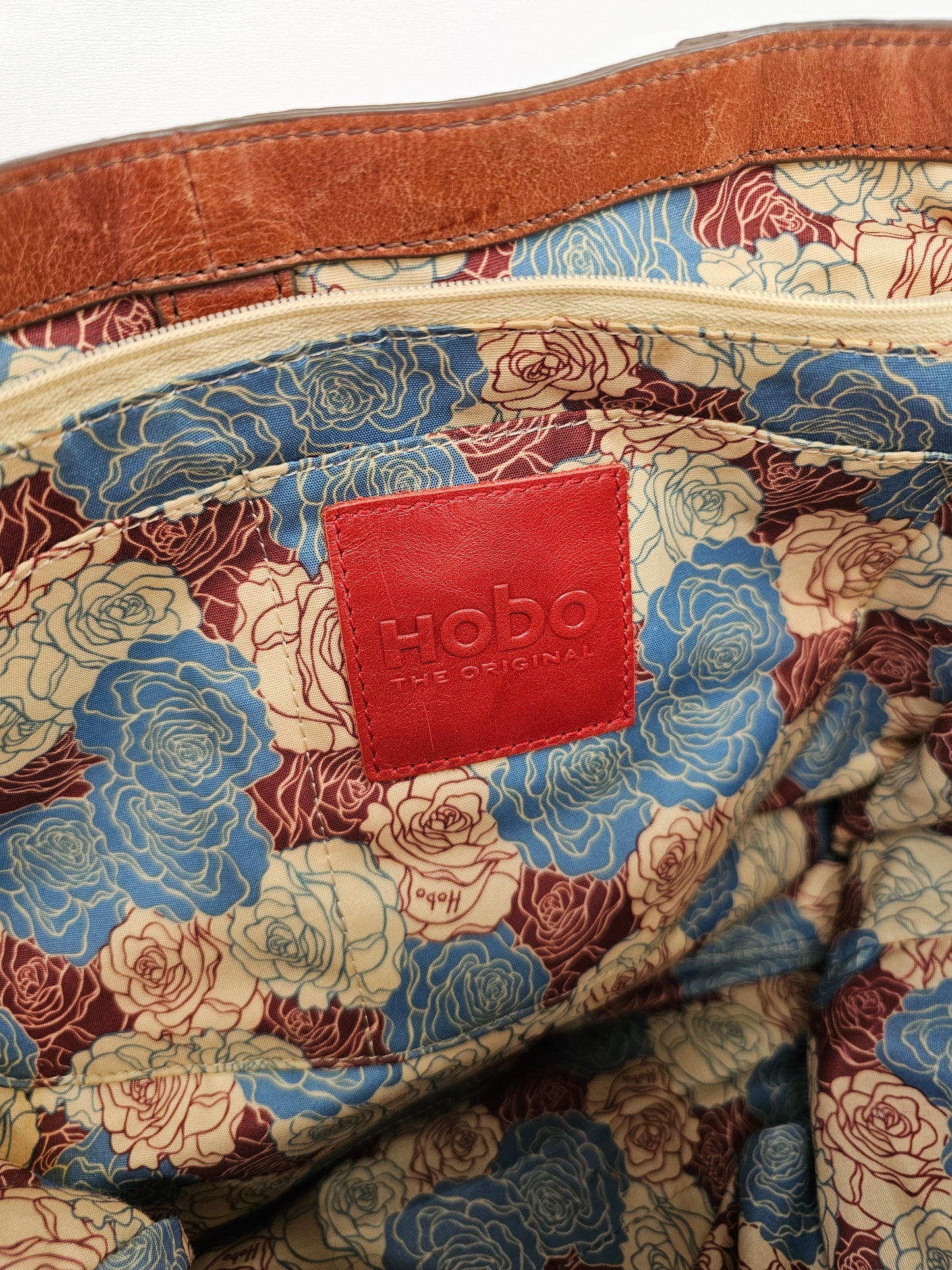 Hobo leather tote bag purse