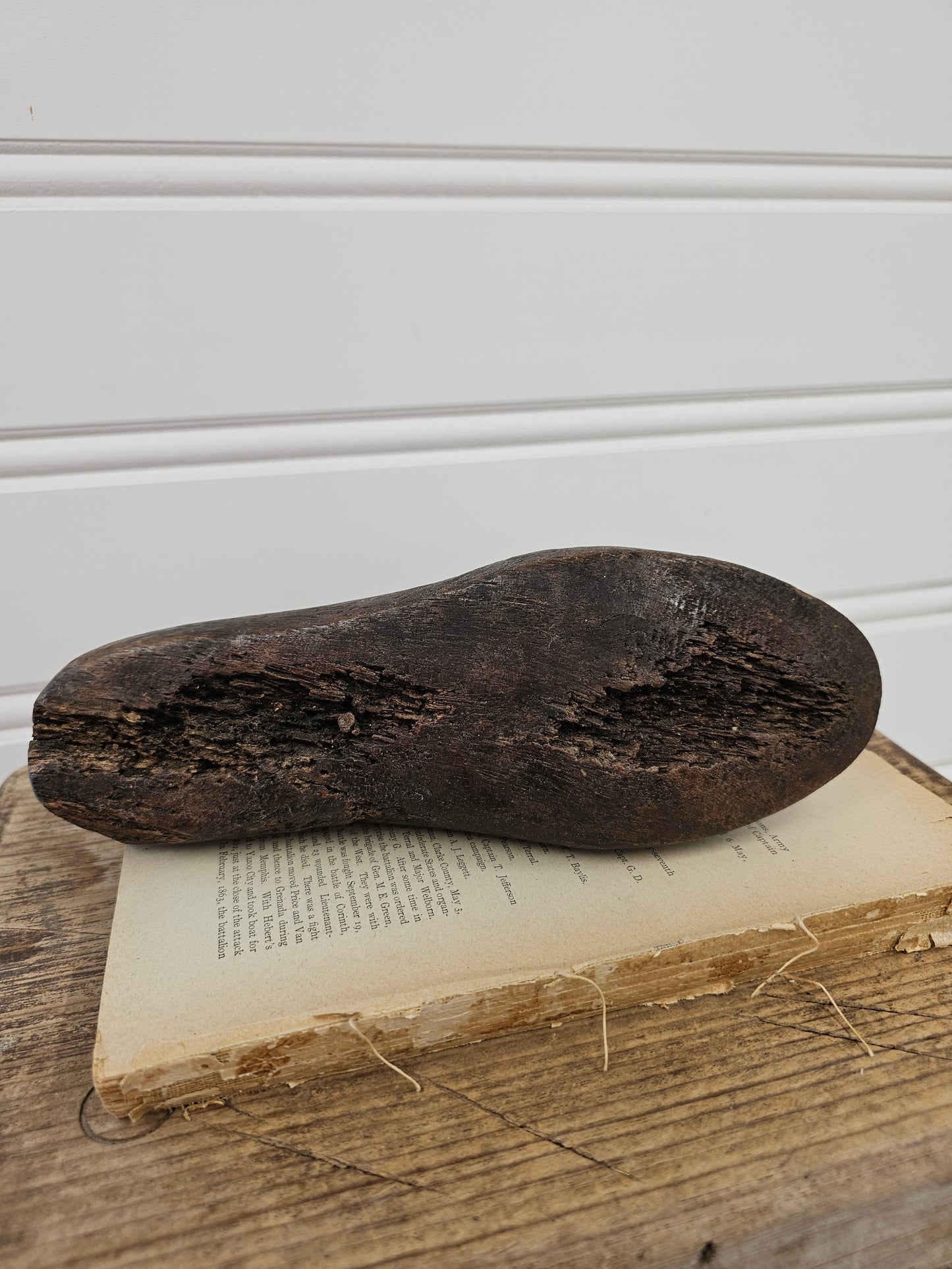 9" Wooden Shoe Form - A