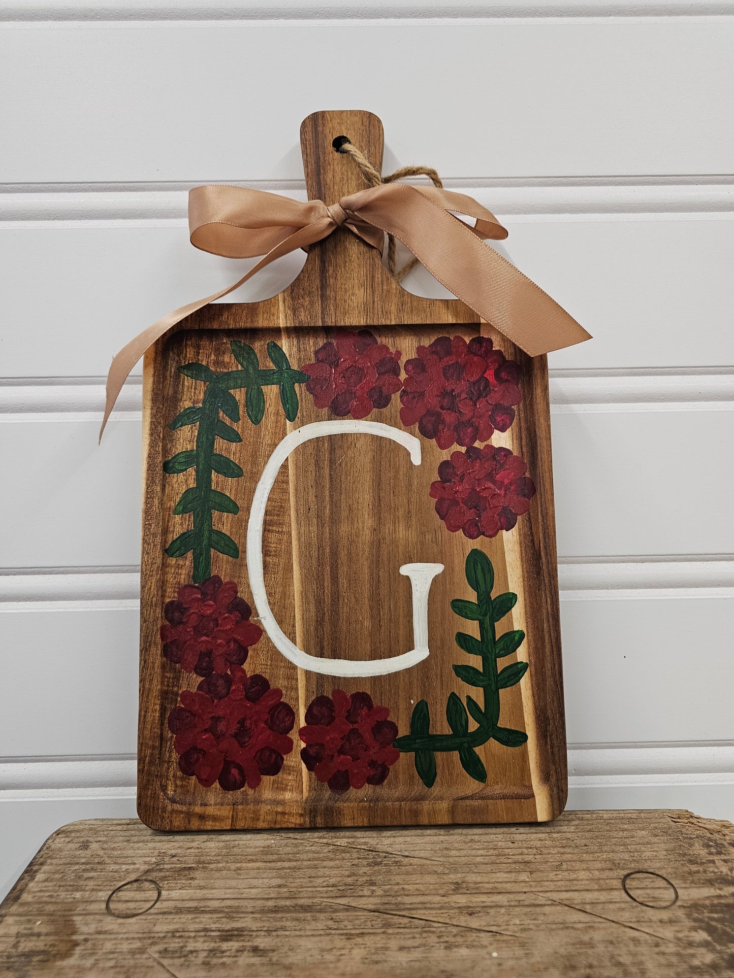 13 inch hand painted "G" decorative cutting board