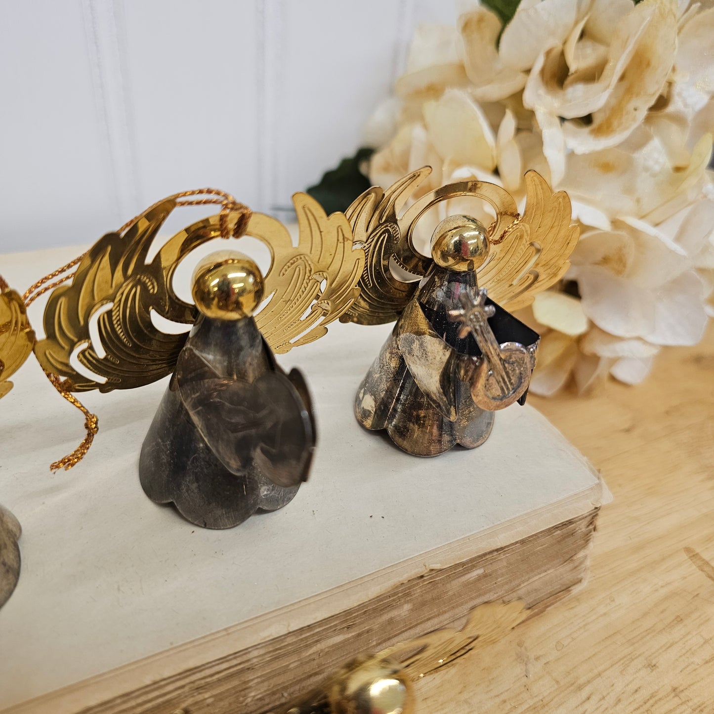 Set of 6 Christmas angel ornaments