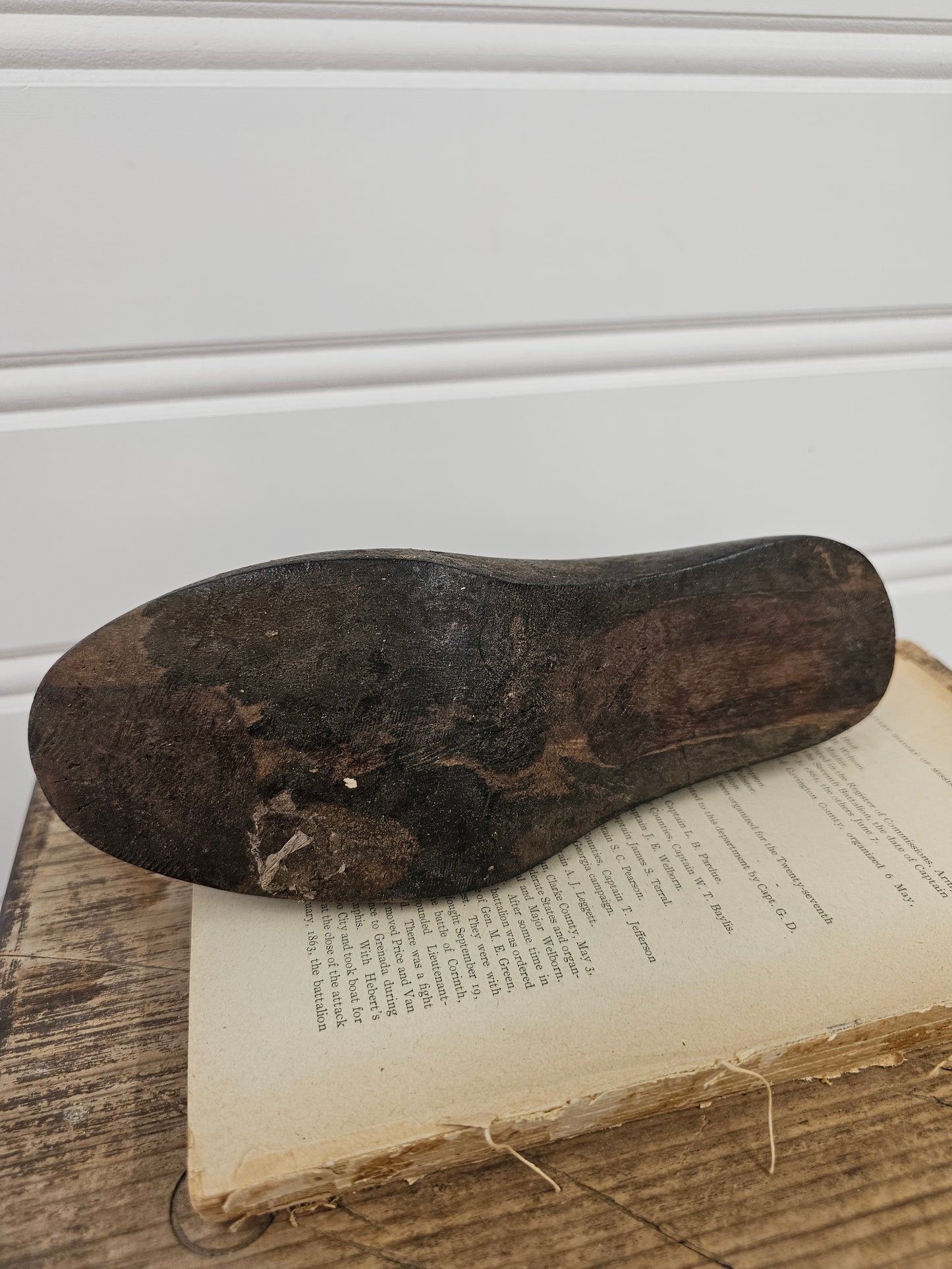 9" Wooden Shoe Form - B