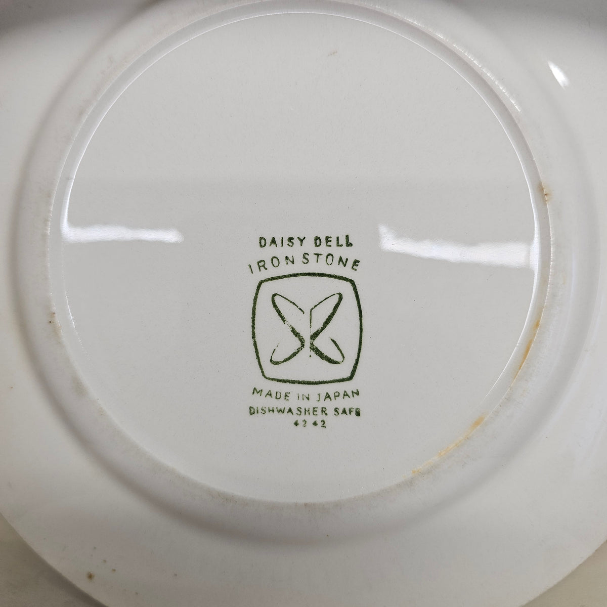 vintage Ironstone Daisy plate