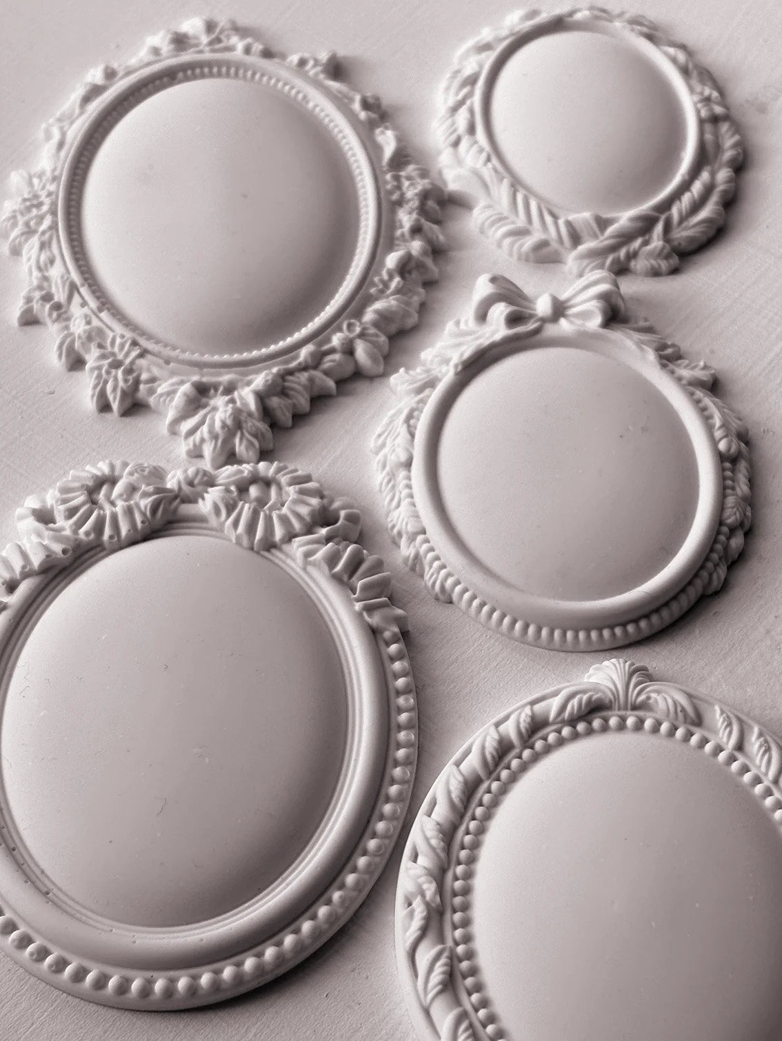 Vintage Brooches mould | frames
