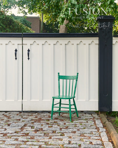 Park Bench - Fusion Mineral Paint - All in one paint