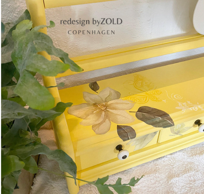 Daisy- Dixie Belle Chalk Mineral Paint