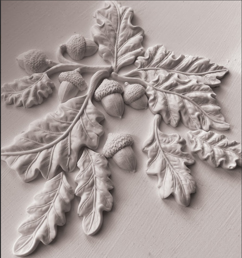 Oak Leaves & Acorns Mould, 6”x10”