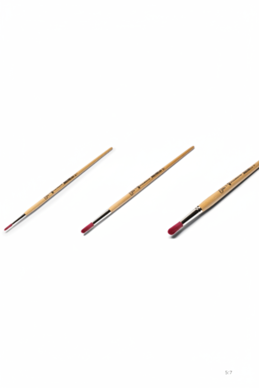 round artist paint brush