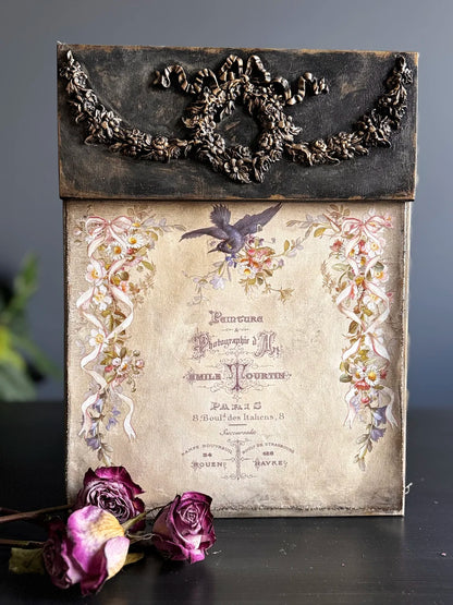 Wreath and Swags IOD mould