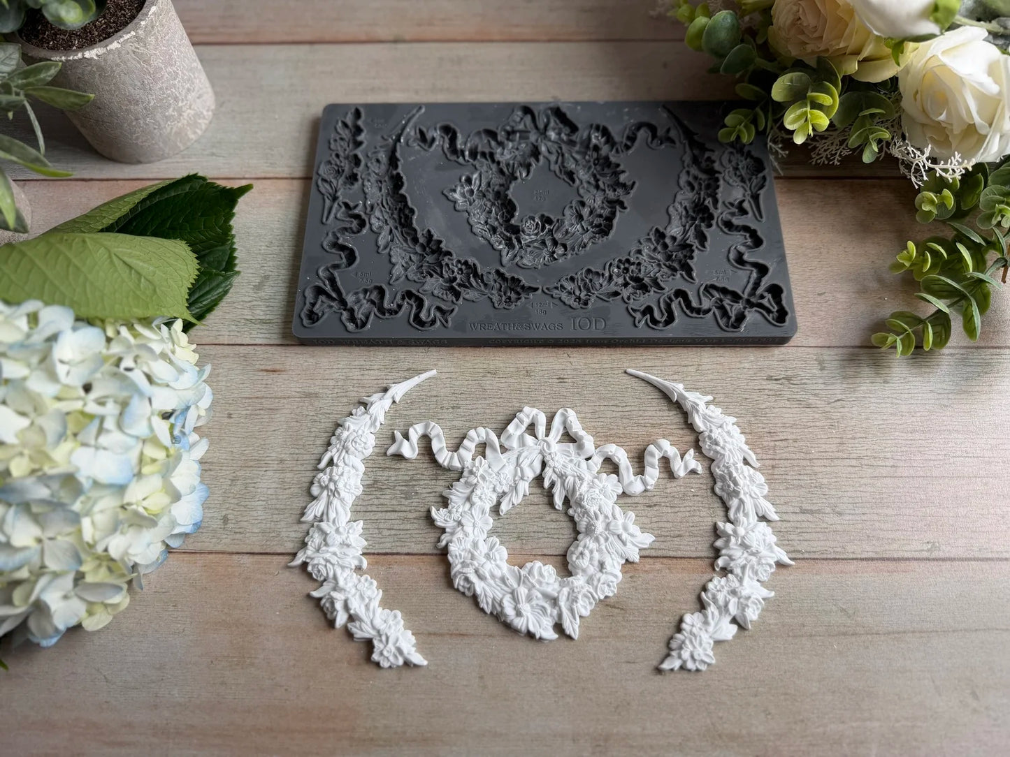 Wreath and Swags IOD mould