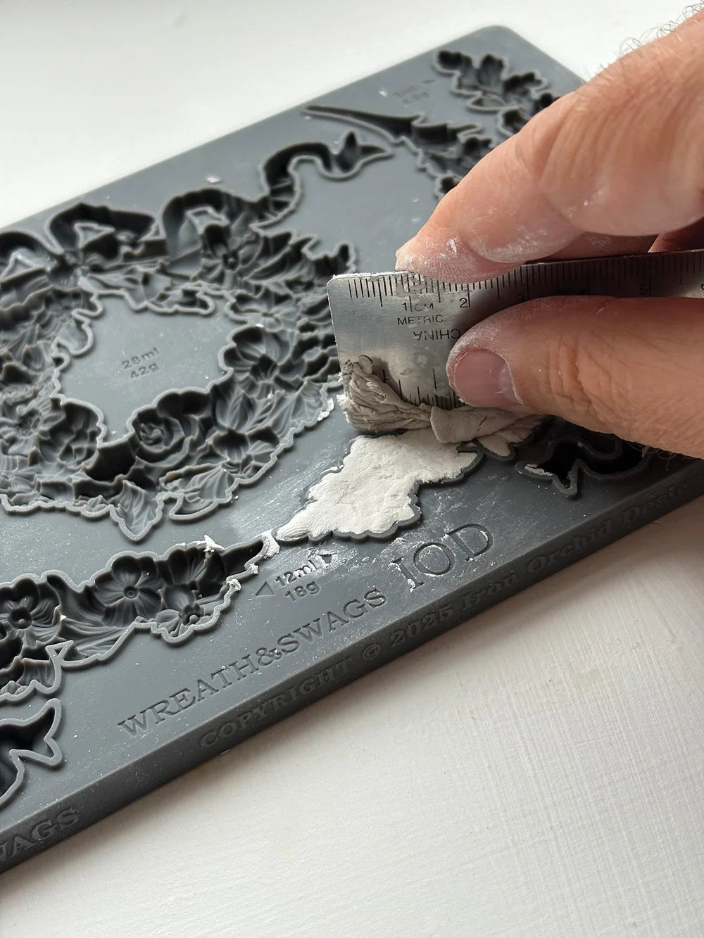 Wreath and Swags IOD mould