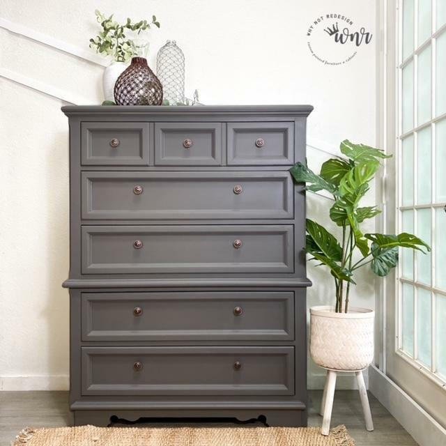 Hurricane Gray - Dixie Belle Chalk Mineral Paint