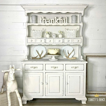 Fluff - Dixie Belle Chalk Mineral Paint