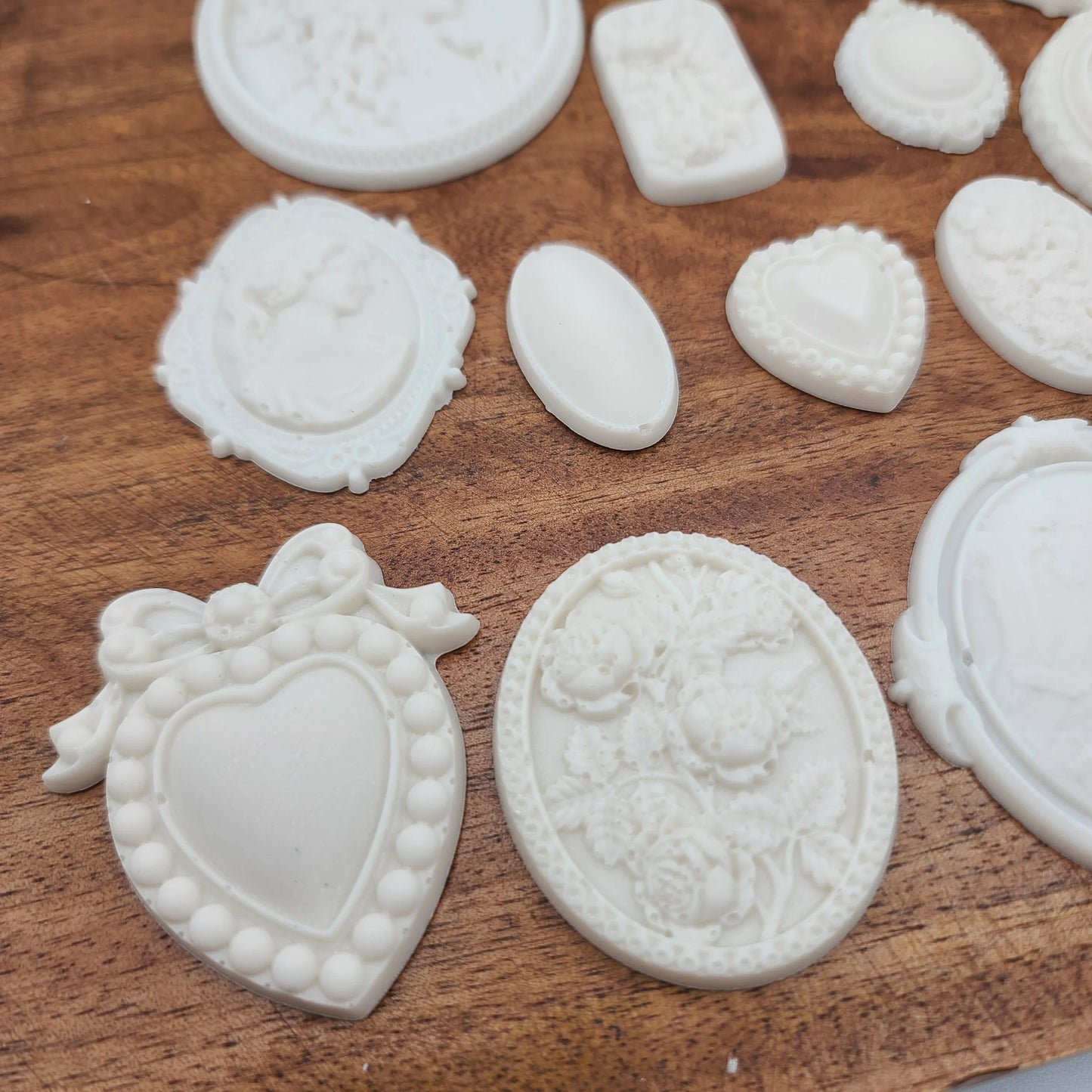 cameos resin casting