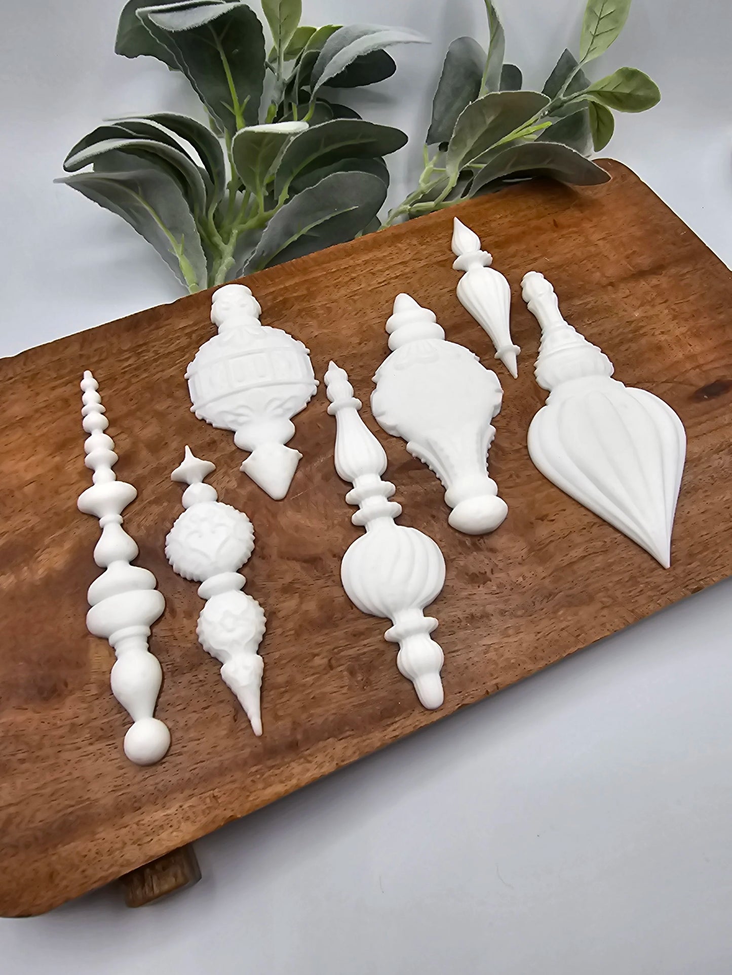 baubles resin casting