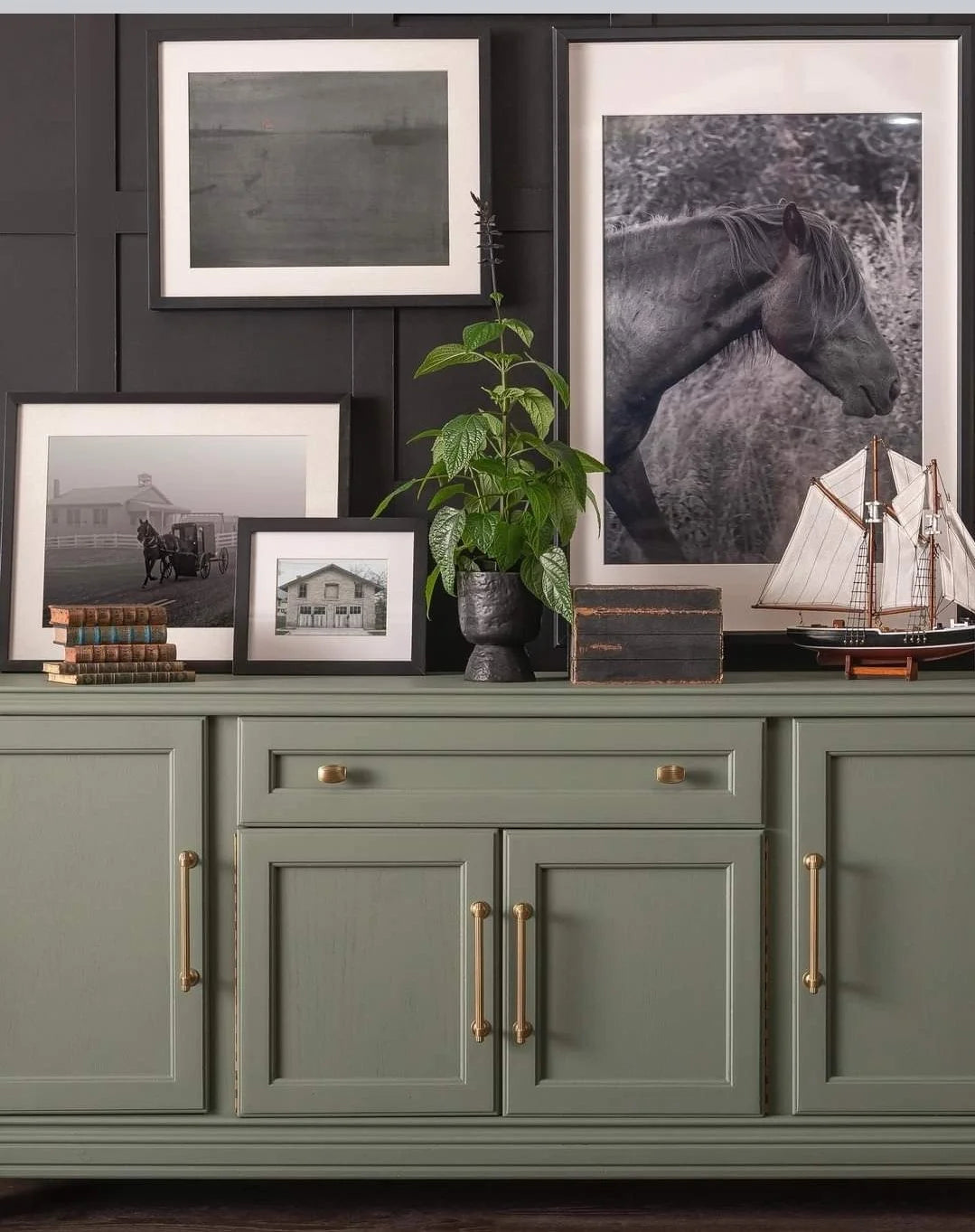 Carriage House - Fusion Mineral Paint - All in one paint