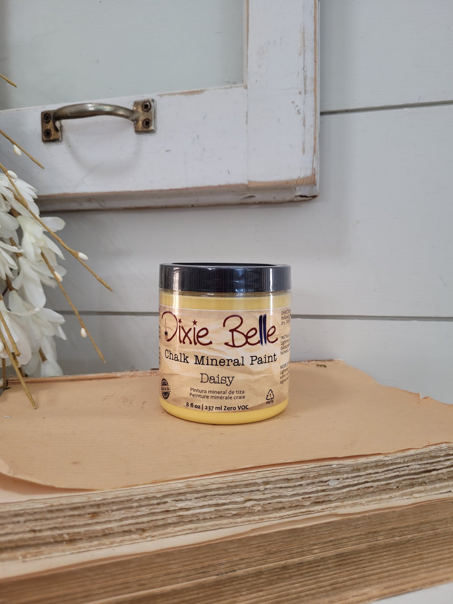 Daisy- Dixie Belle Chalk Mineral Paint