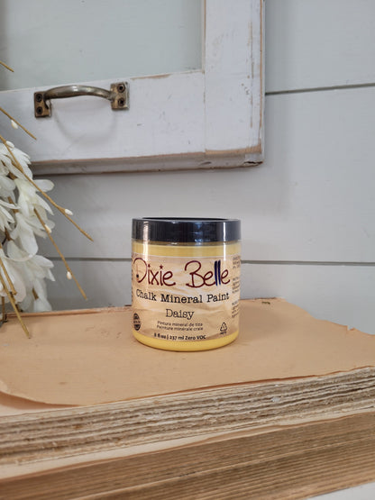 Daisy- Dixie Belle Chalk Mineral Paint