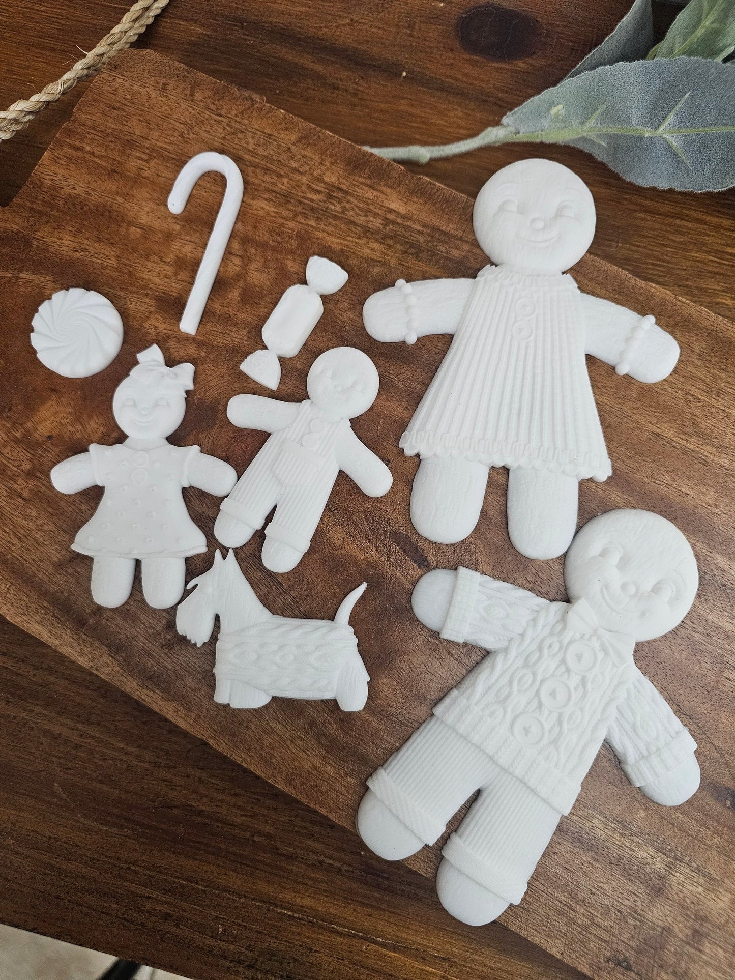 ginger and spice resin casting