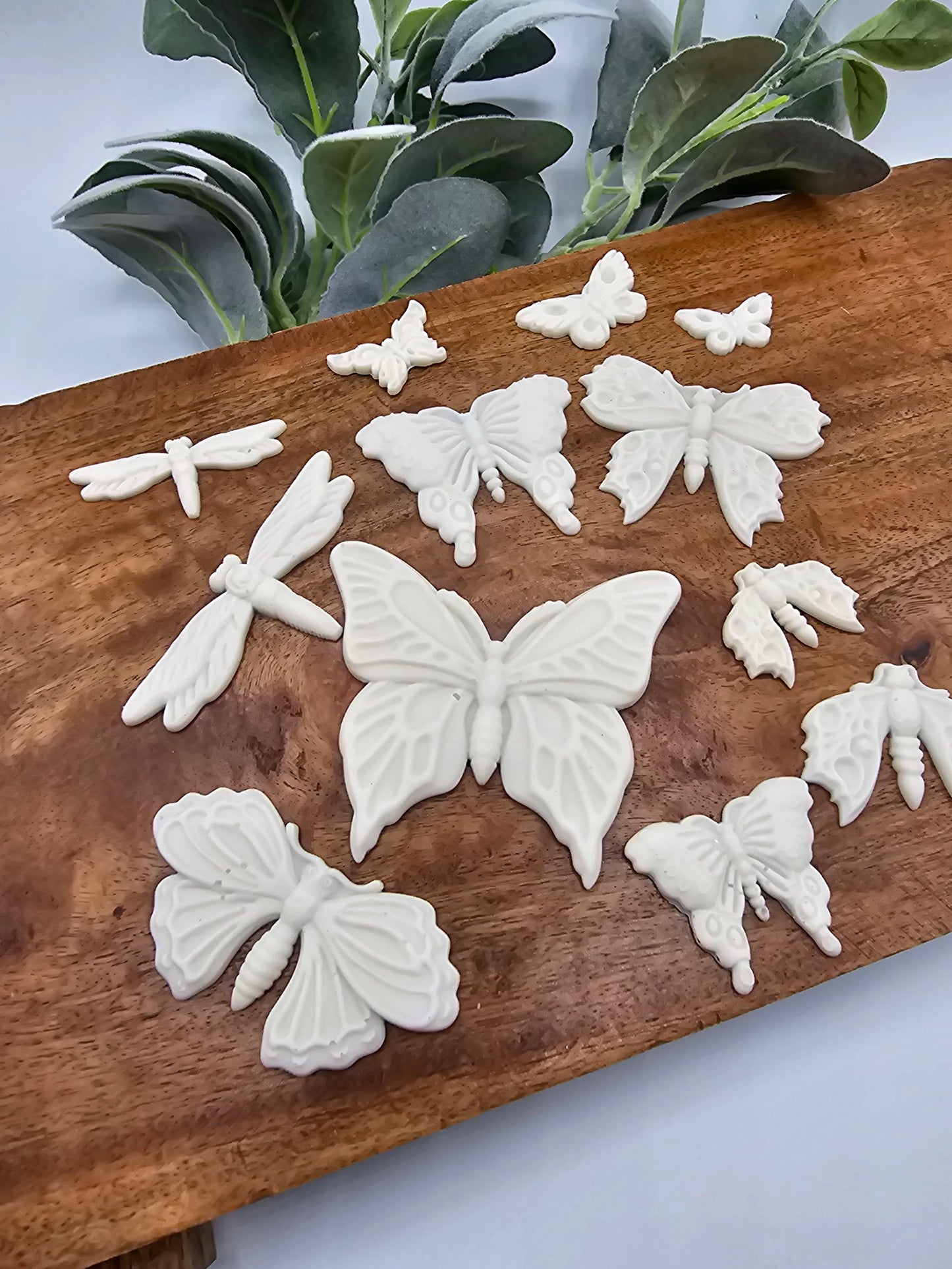 monarch resin casting