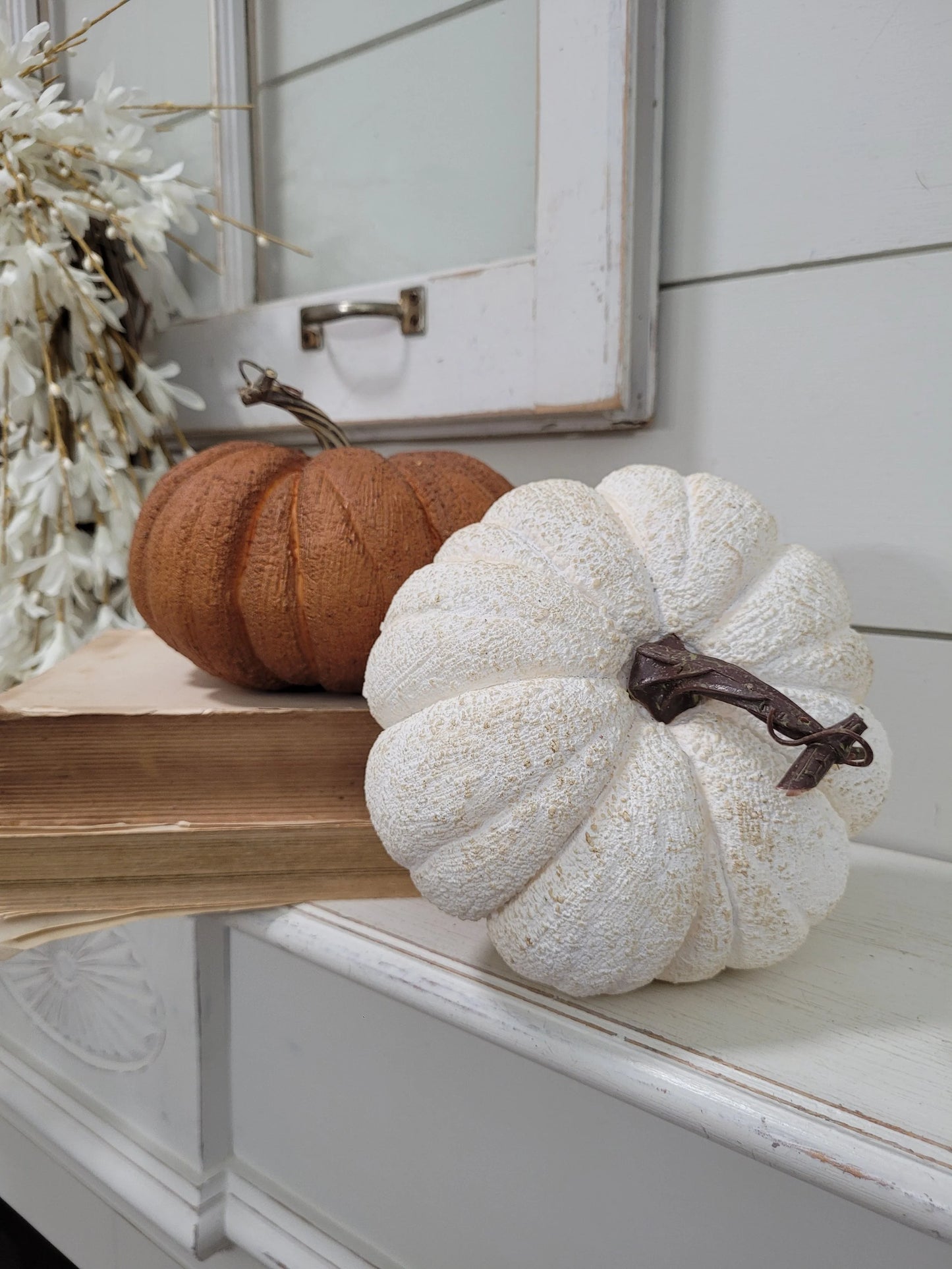 7" white textured pumpkin