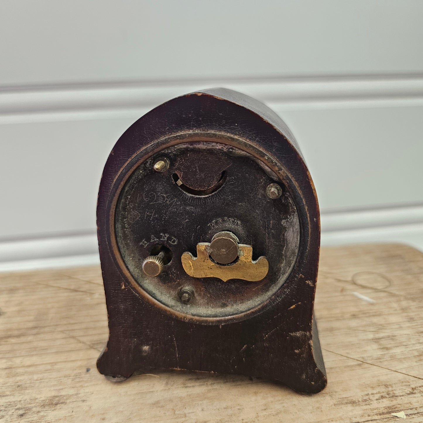 8 day vintage Wooden Clock made by the New Haven Clock Co. , USA