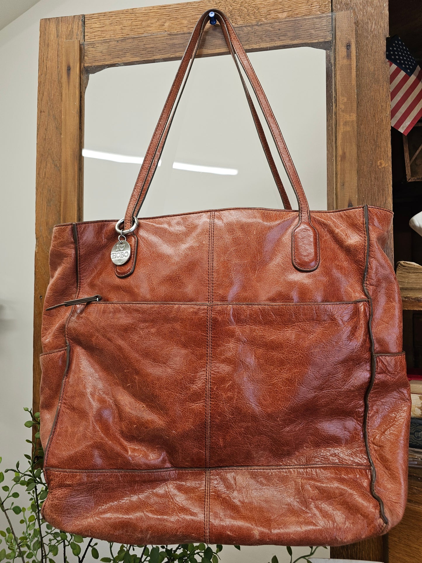 Hobo leather tote bag purse