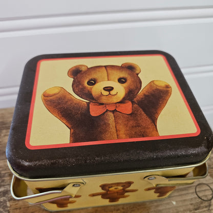 1983 Bristol Ware Bear Tin, USA, picnic basket