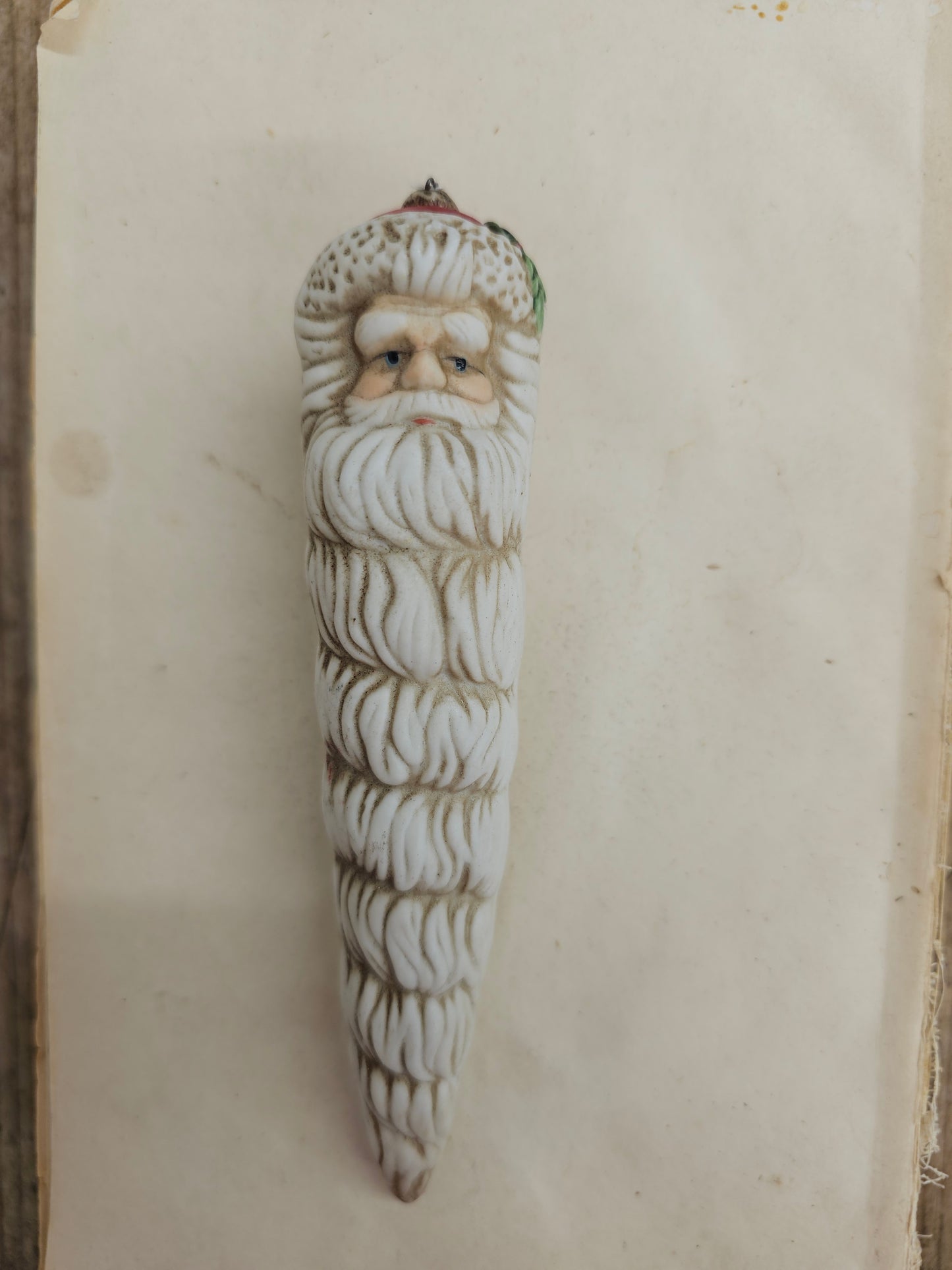 Set of 3 ceramic Santa Figurines