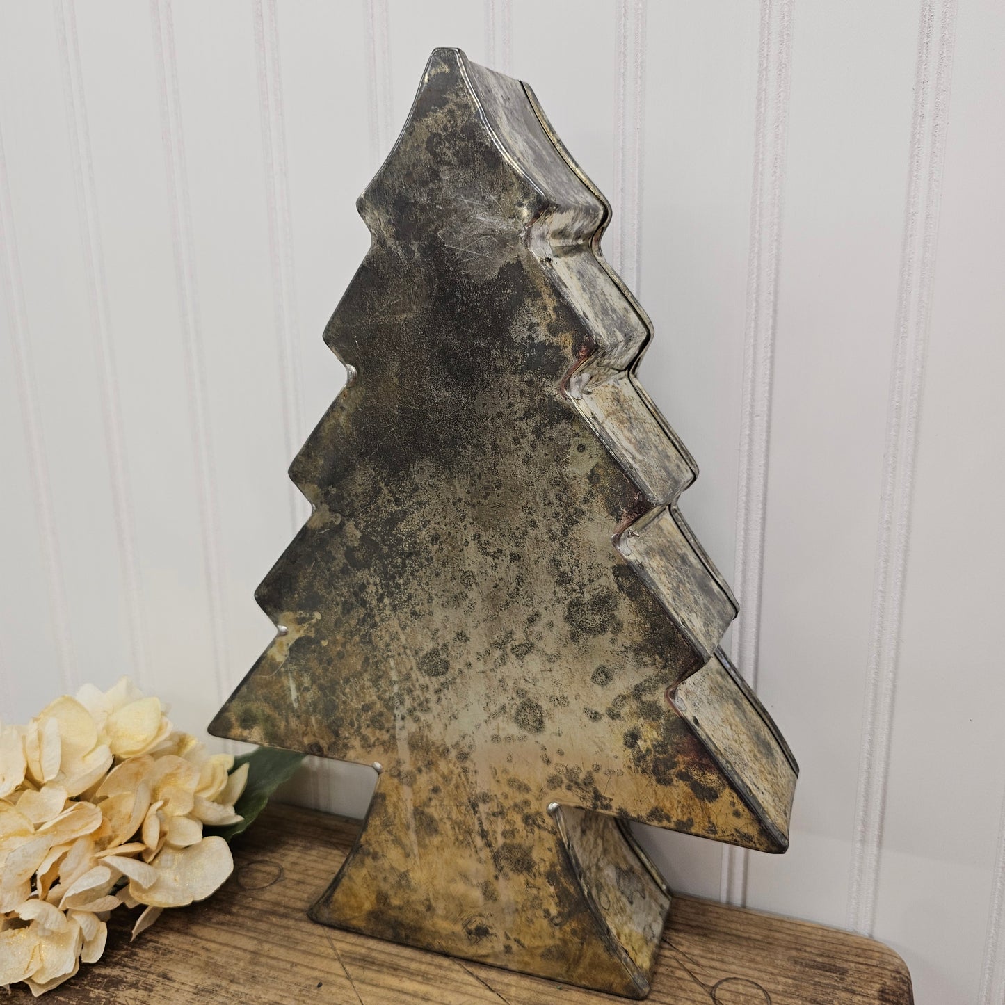 vintage metal Tree cake pan