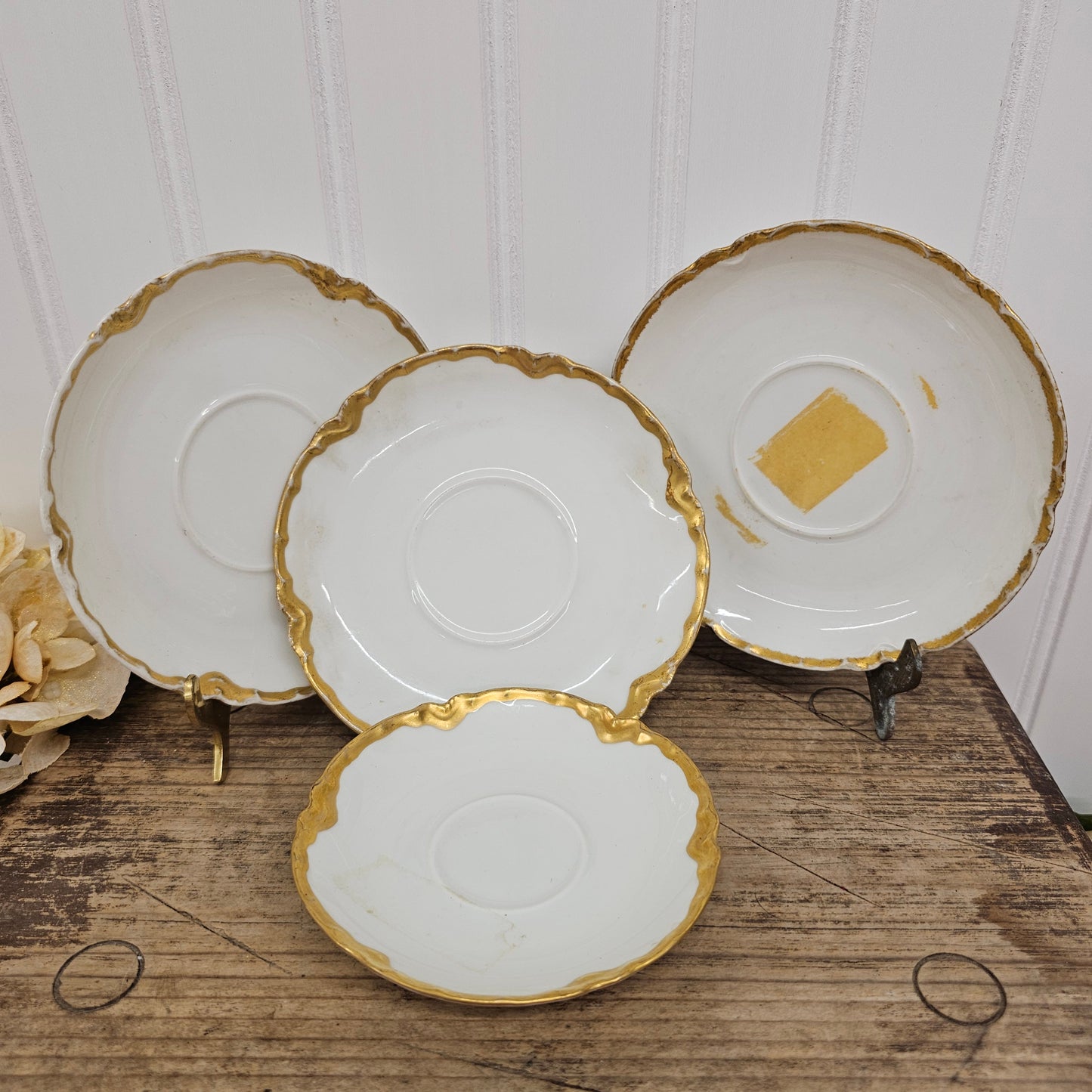 Haviland France, set of 4 saucer plates - white and gold