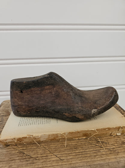 9" Wooden Shoe Form - B
