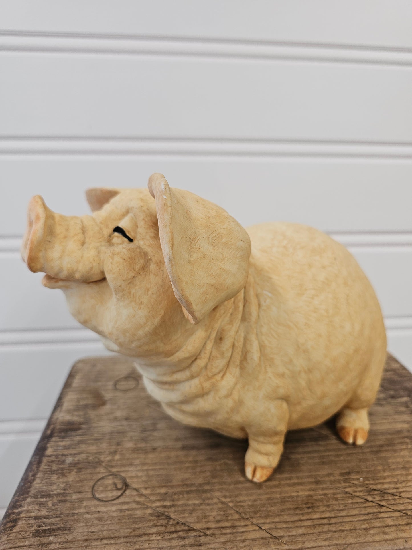 Large Pig Figure
