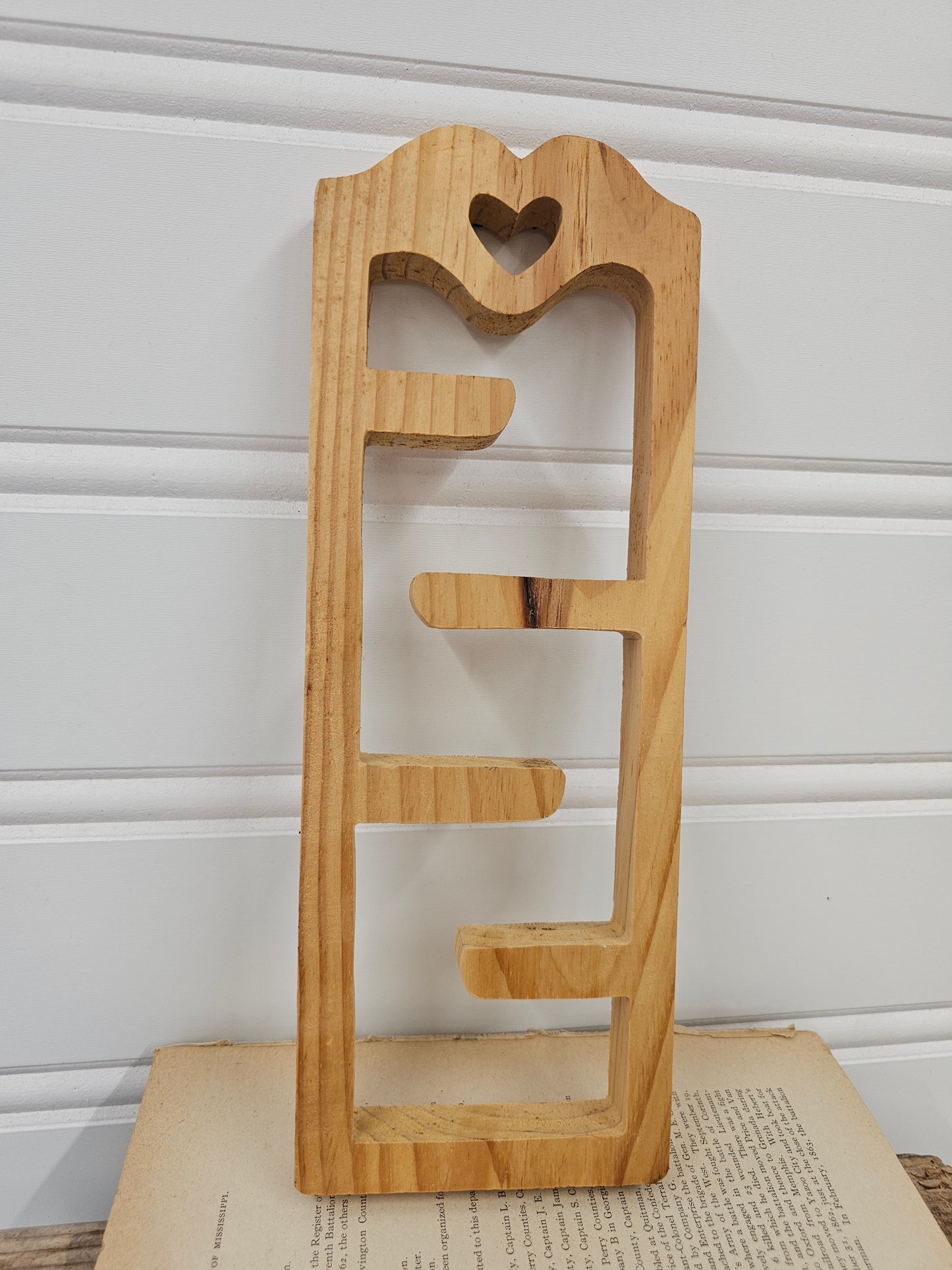 Wooden Heart mini shelf, Taiwan