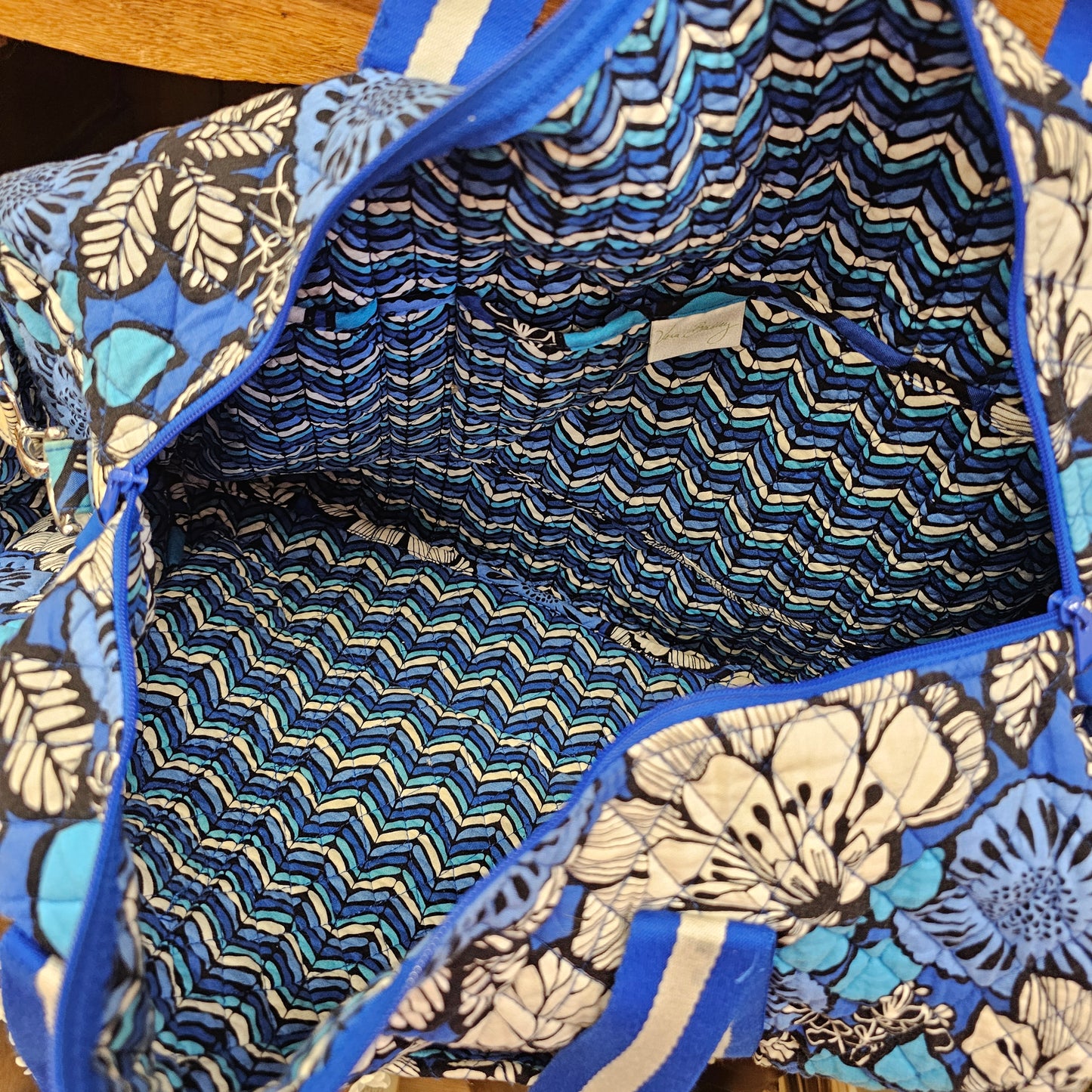 Vera Bradley blue bayou travel duffle bag, approx 19" x 17"