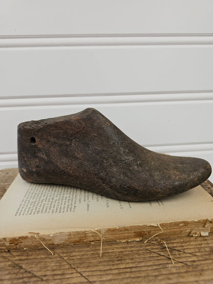 9" Wooden Shoe Form - A