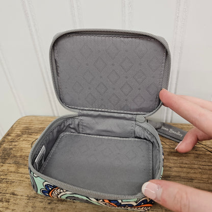Vera Bradley toiletry bag