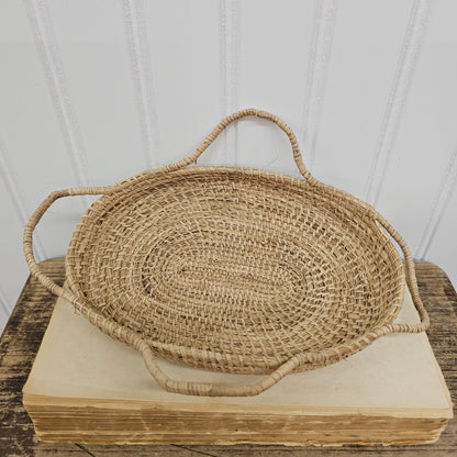 Set of baskets with detailed edges