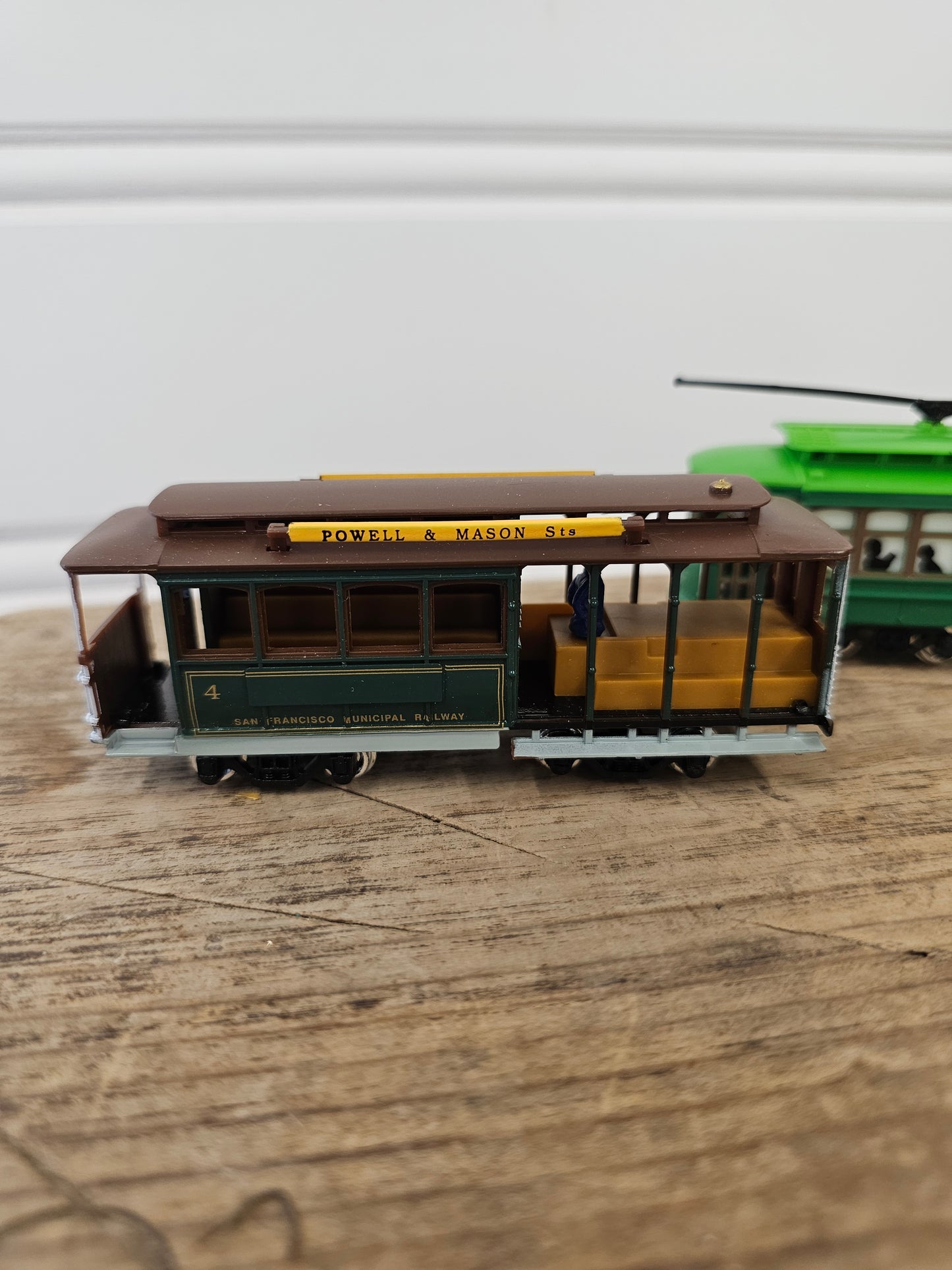 2 Classic metal Streetcars
