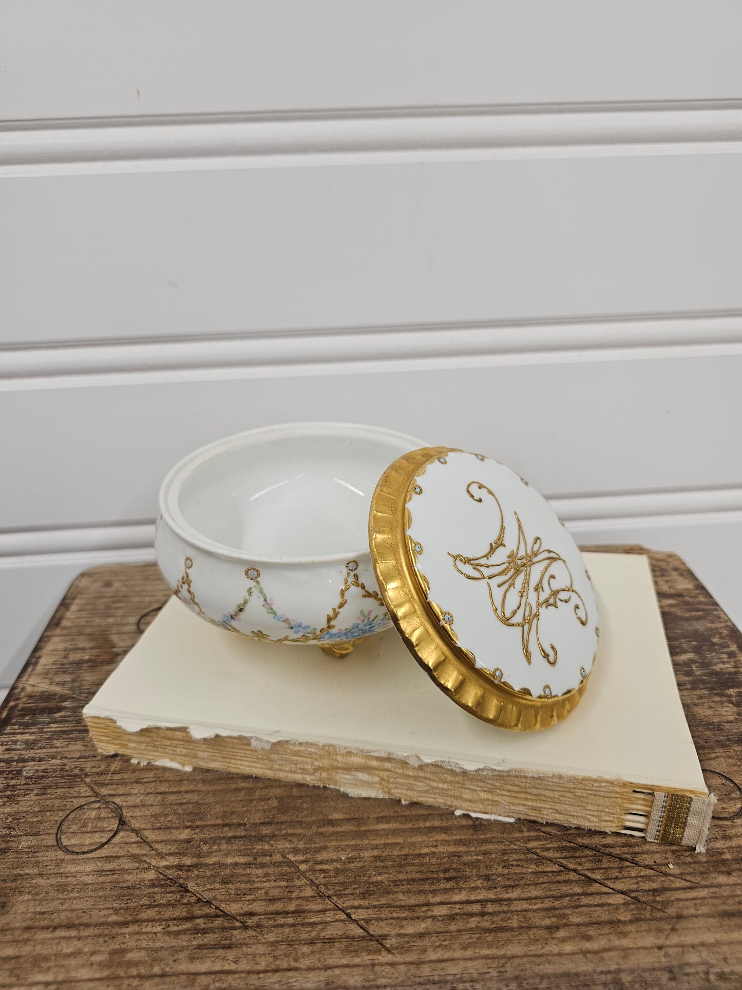 Limoges hand painted trinket dish