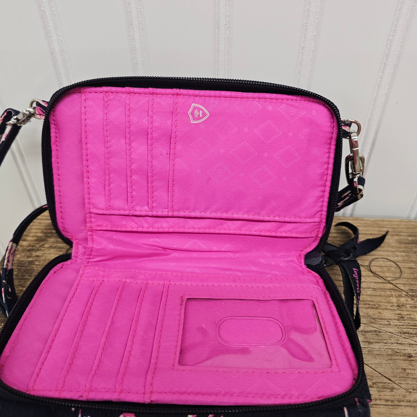 Vera Bradley flamingo 3 in 1 crossbody wallet