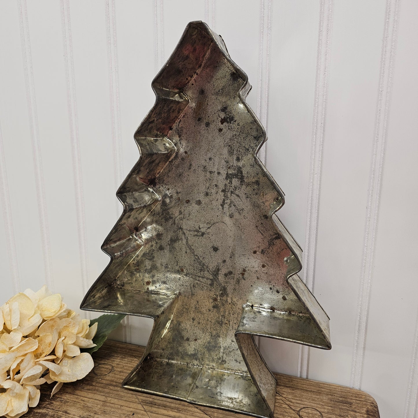 vintage metal Tree cake pan