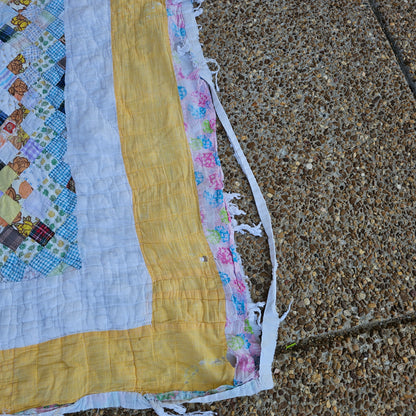 Checkered handmade quilt - as is, approx 75" x 65"