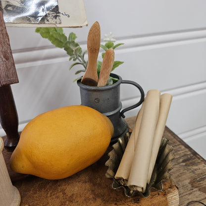 Create your own vignette - 10 items - D