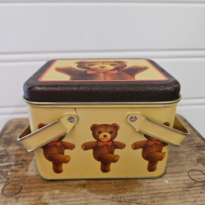 1983 Bristol Ware Bear Tin, USA, picnic basket