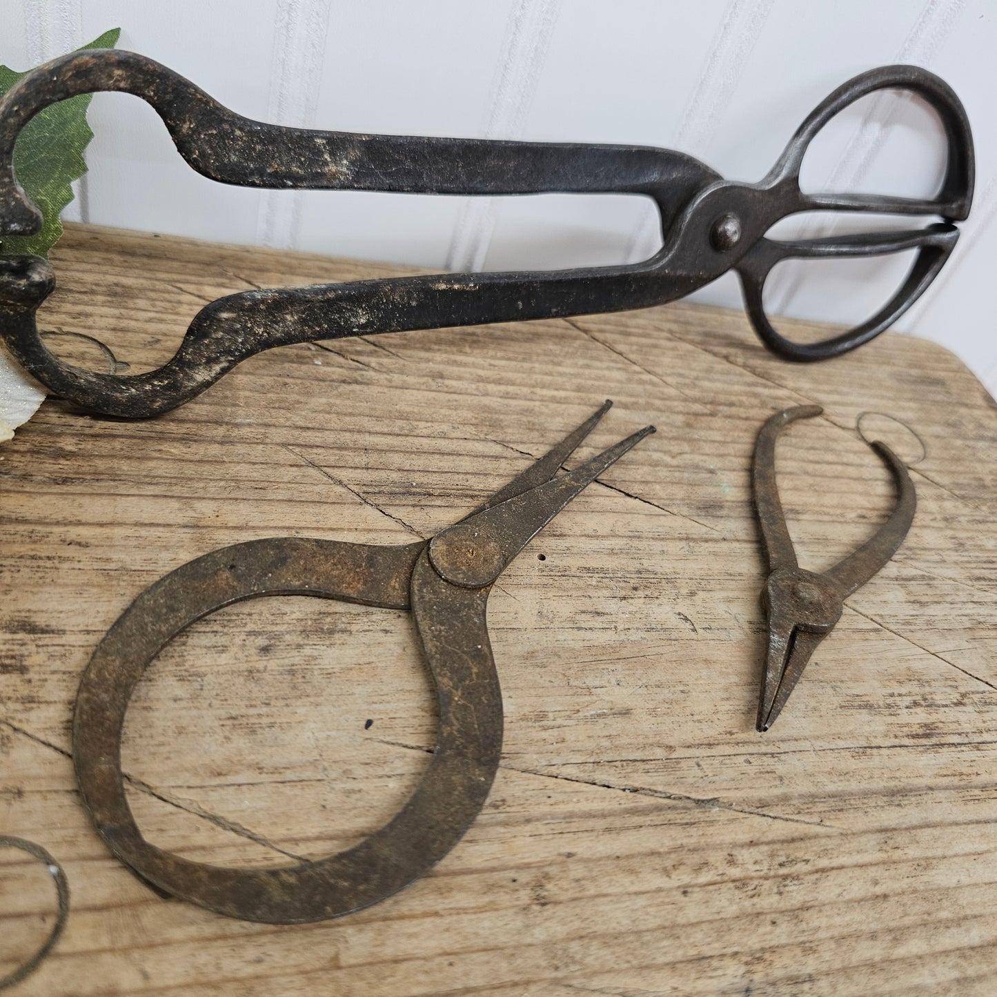 set of 3 Rusty metal utensils/tools