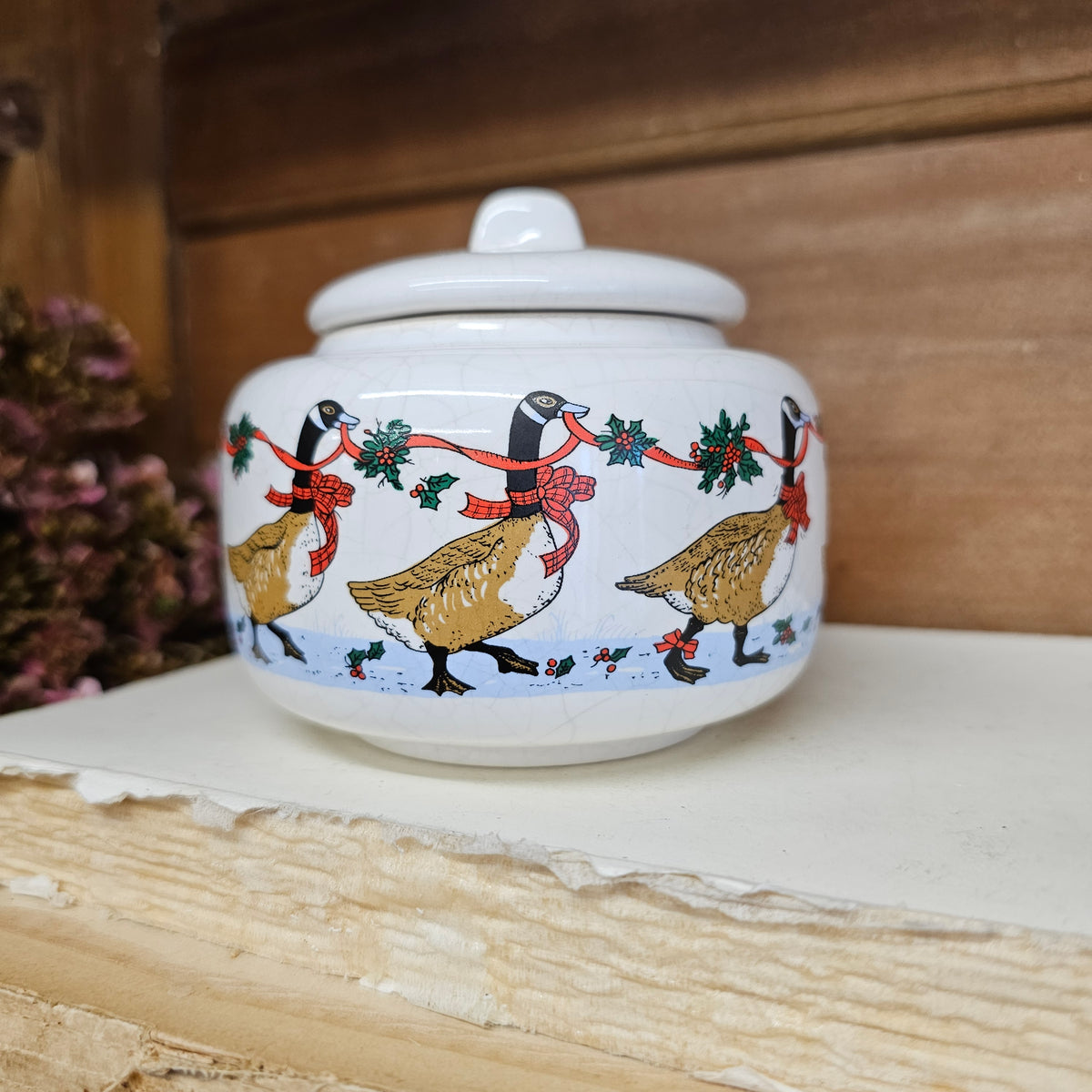 Potpourri Christmas Goose canister