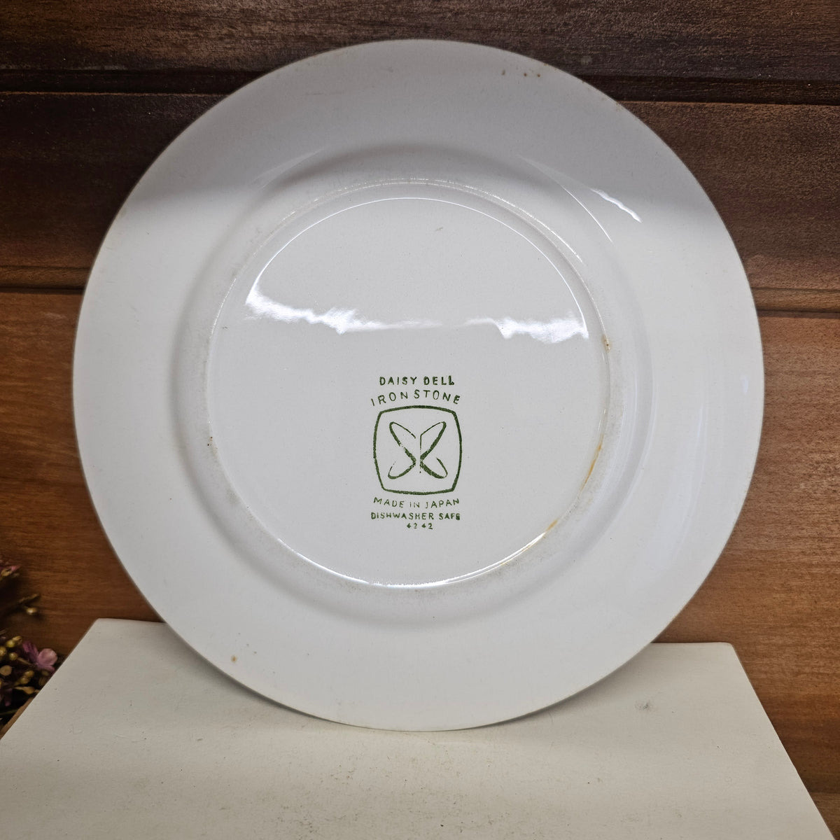 vintage Ironstone Daisy plate