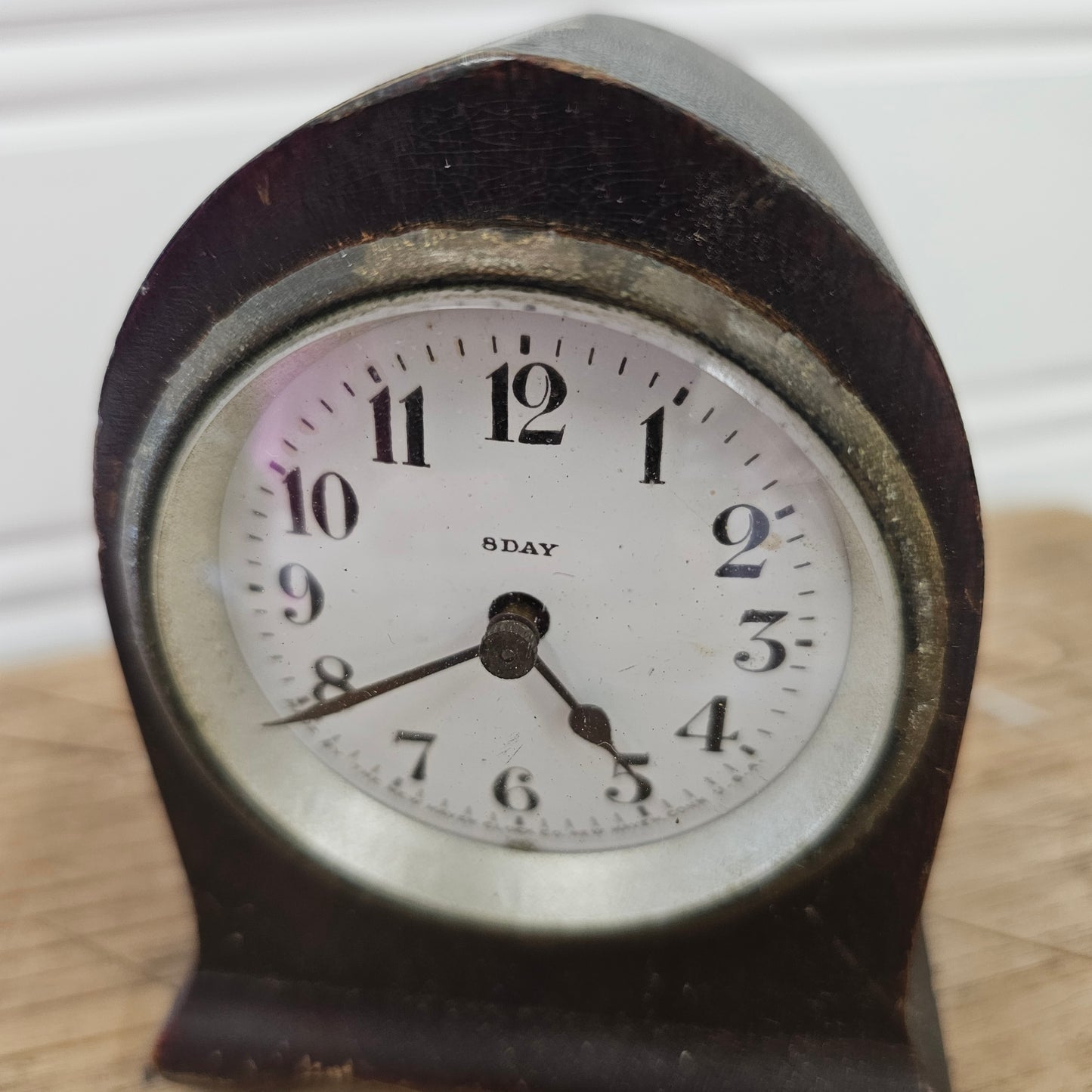 8 day vintage Wooden Clock made by the New Haven Clock Co. , USA